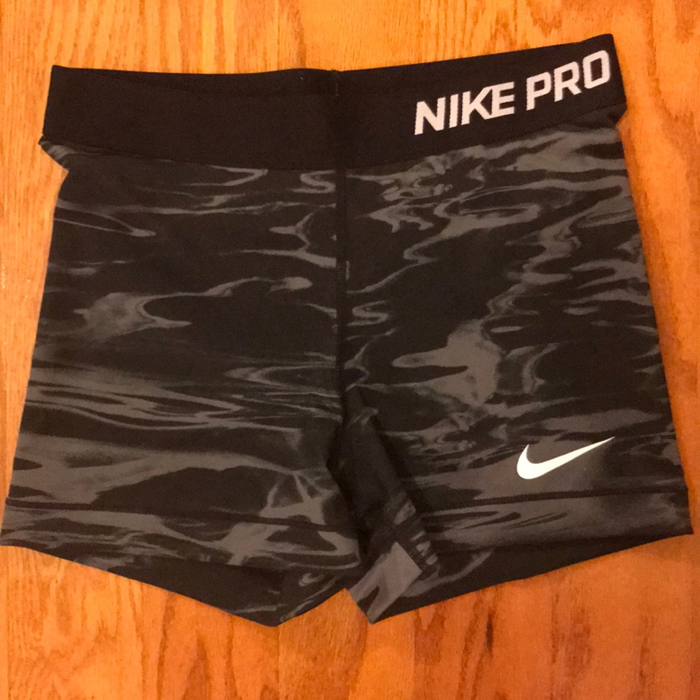 Marbled Nike Pro DriFit Spandex Shorts | Size M
